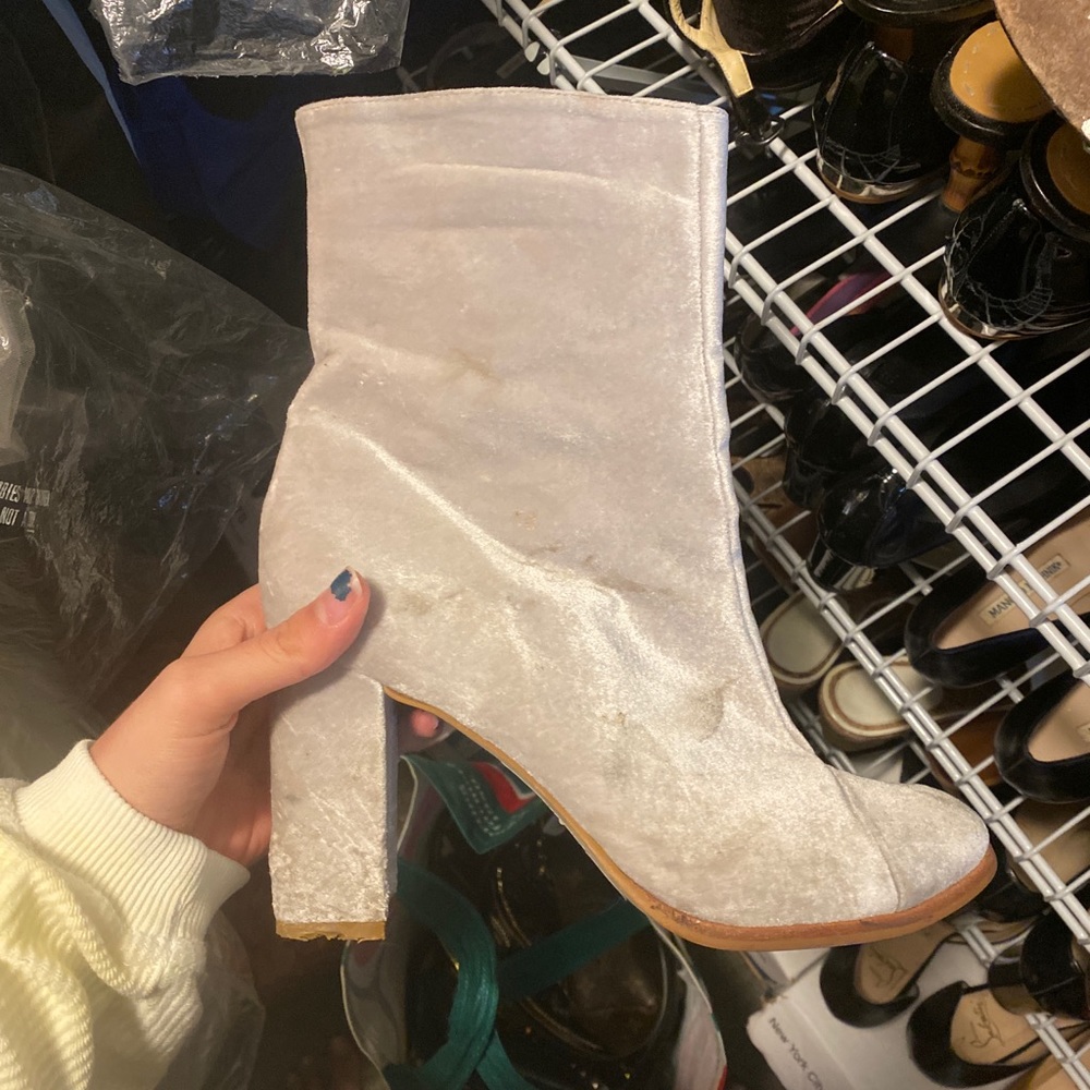 Velvet boots